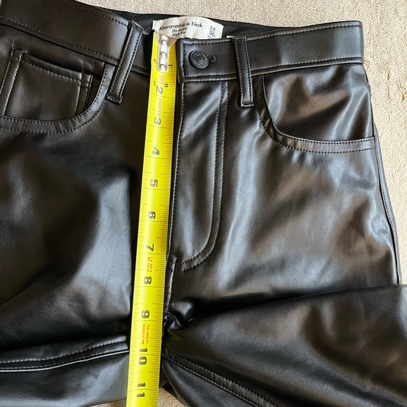 Abercrombie & Fitch Vegan Leather Skinny Pant - Picture 10 of 11